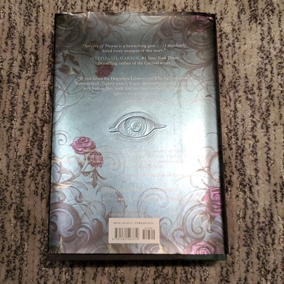 Sorcery of Thorns by Margaret Rogerson - Picture 2 of 3